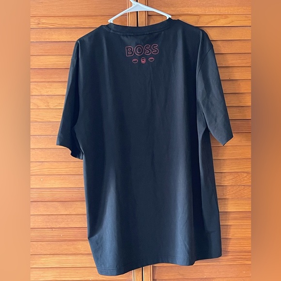 BOSS x NFL Stretch Cotton Graphics T- Shirt. Size XL
#50 - Picture 8 of 9